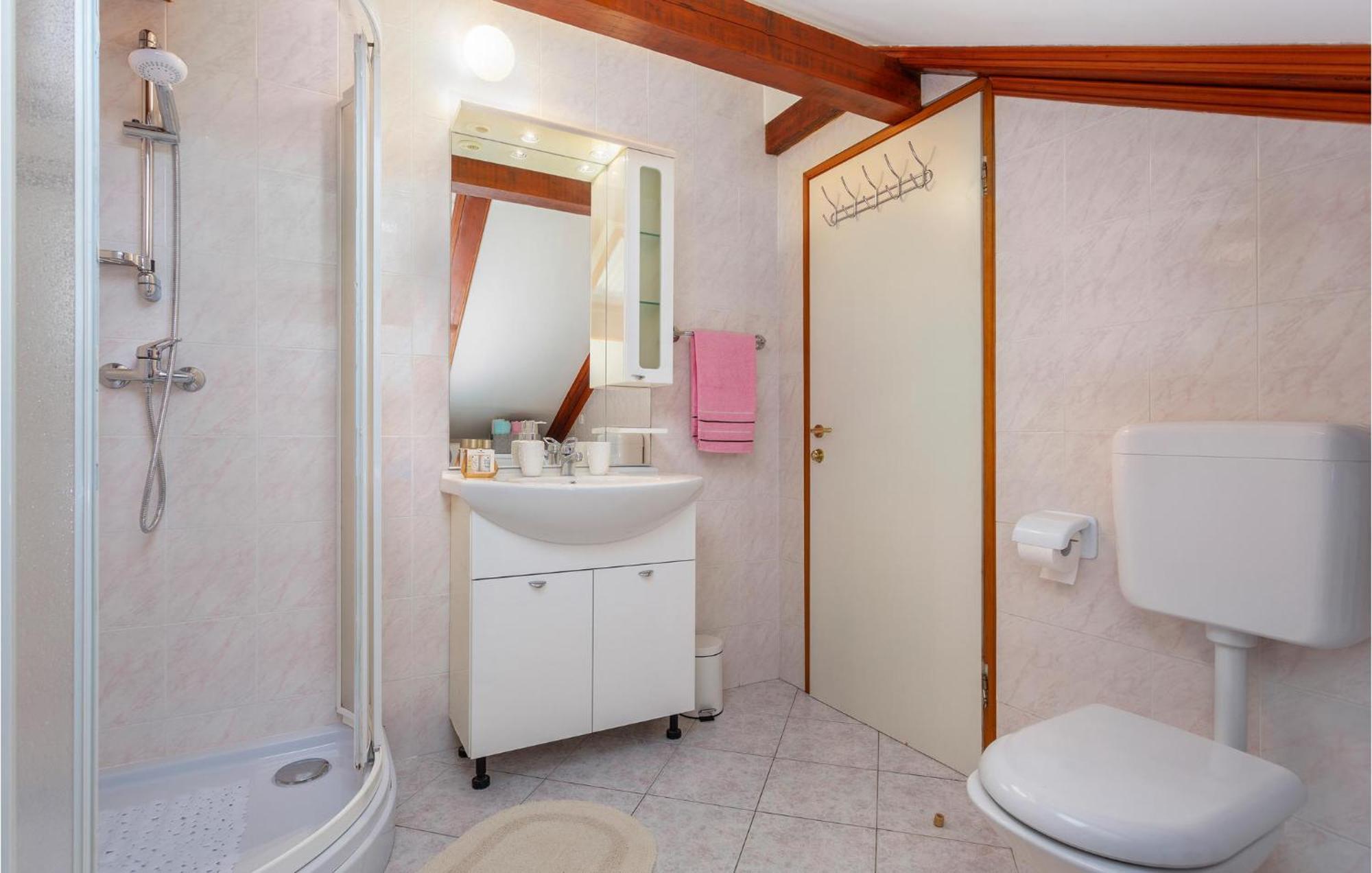 Beautiful Apartment In Matulji With Wifi Exteriör bild